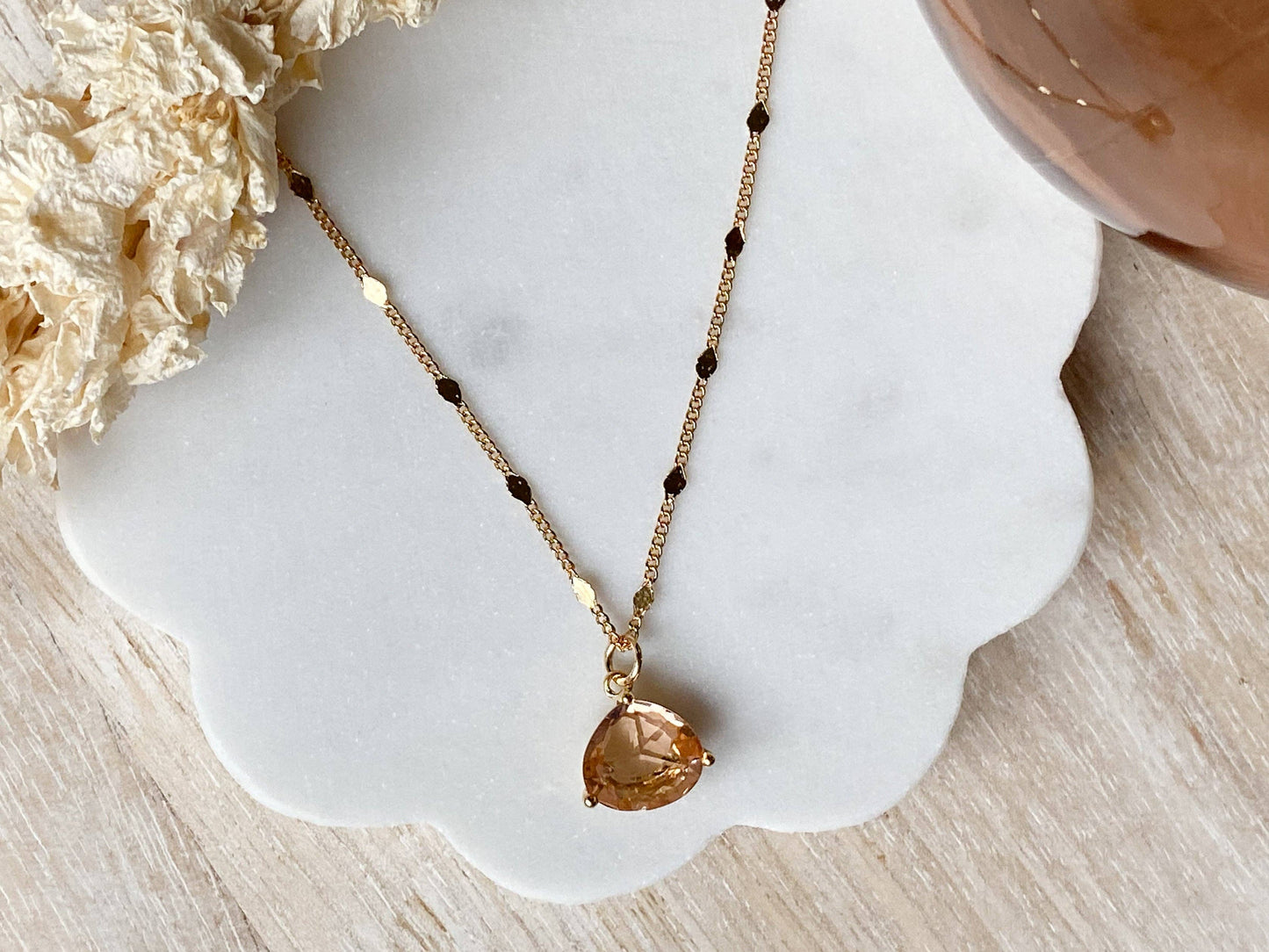 The Rosé Necklace