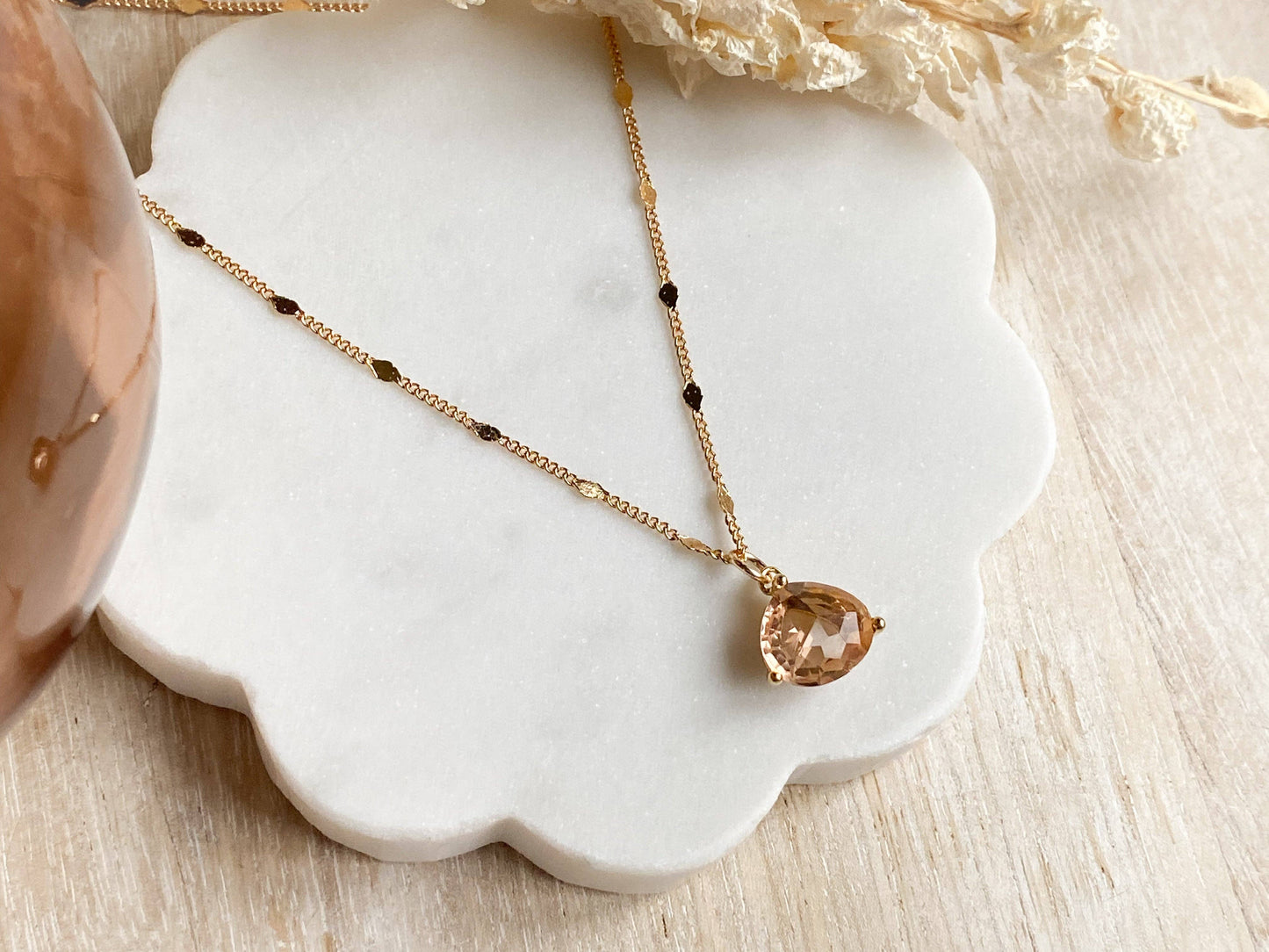 The Rosé Necklace